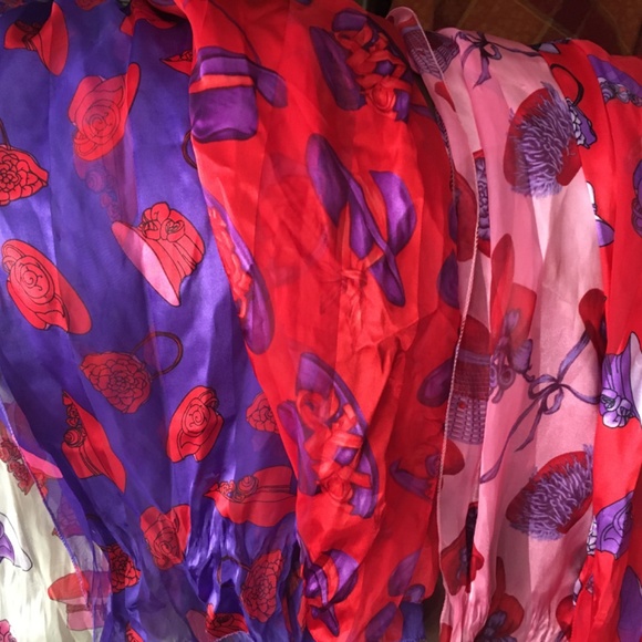 Red Hat Society scarves bundle of 5 - Picture 7 of 7